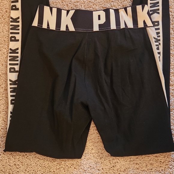 Victoria's Secret Pink Black& White Leggings Size Small - Picture 3 of 8
